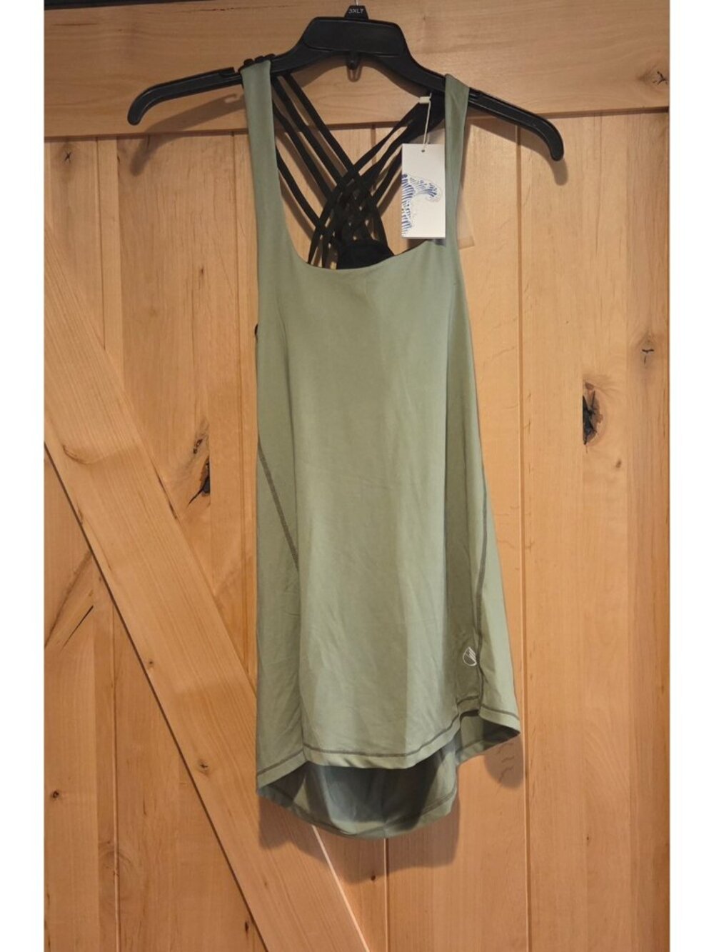 New! Icyzone Sz M Green Open Strappy Criss Cross Workout Tank Yoga Bra Strappy